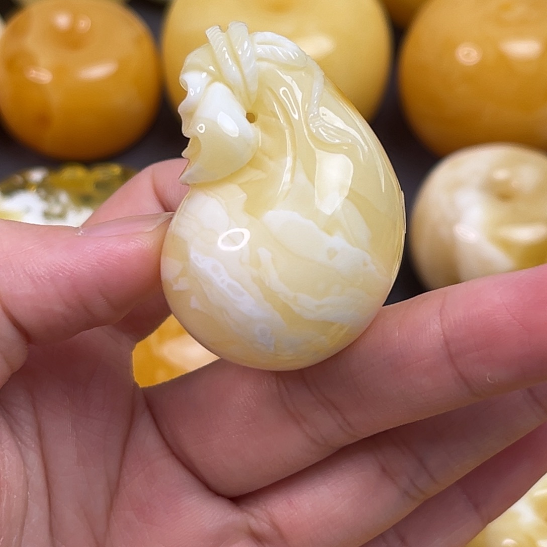 未镶嵌琥珀裸石钱袋