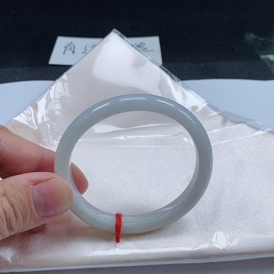 【闪购商品】翡翠手镯（贵妃镯）未镶嵌221号