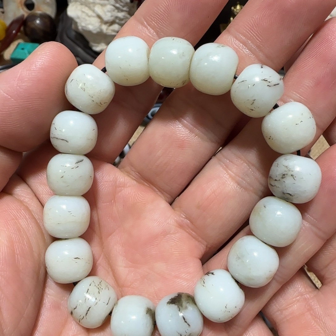 和田玉（糖玉）未镶嵌颈饰