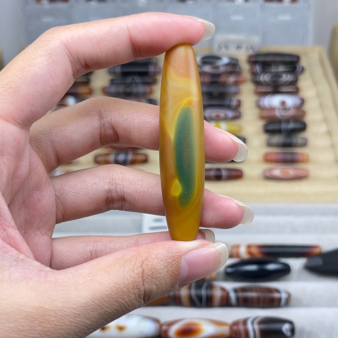 柿****玛瑙/玉髓合金颈饰