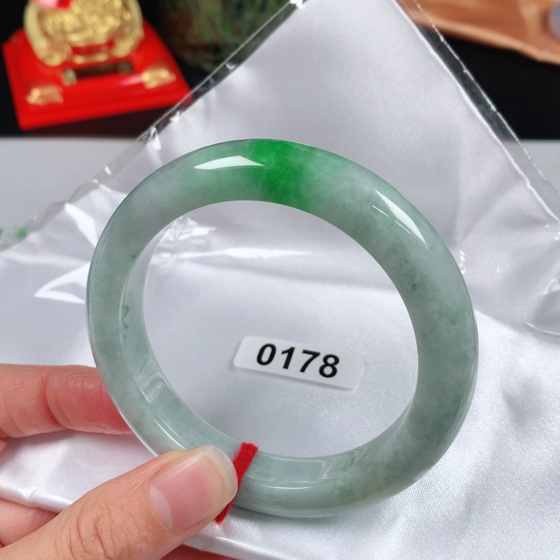 翡翠手镯未镶嵌编号0178 正圈57