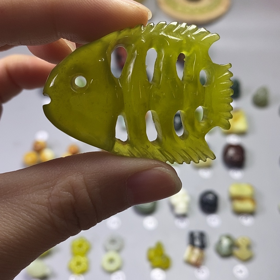 岫玉未镶嵌吊坠(不含链)