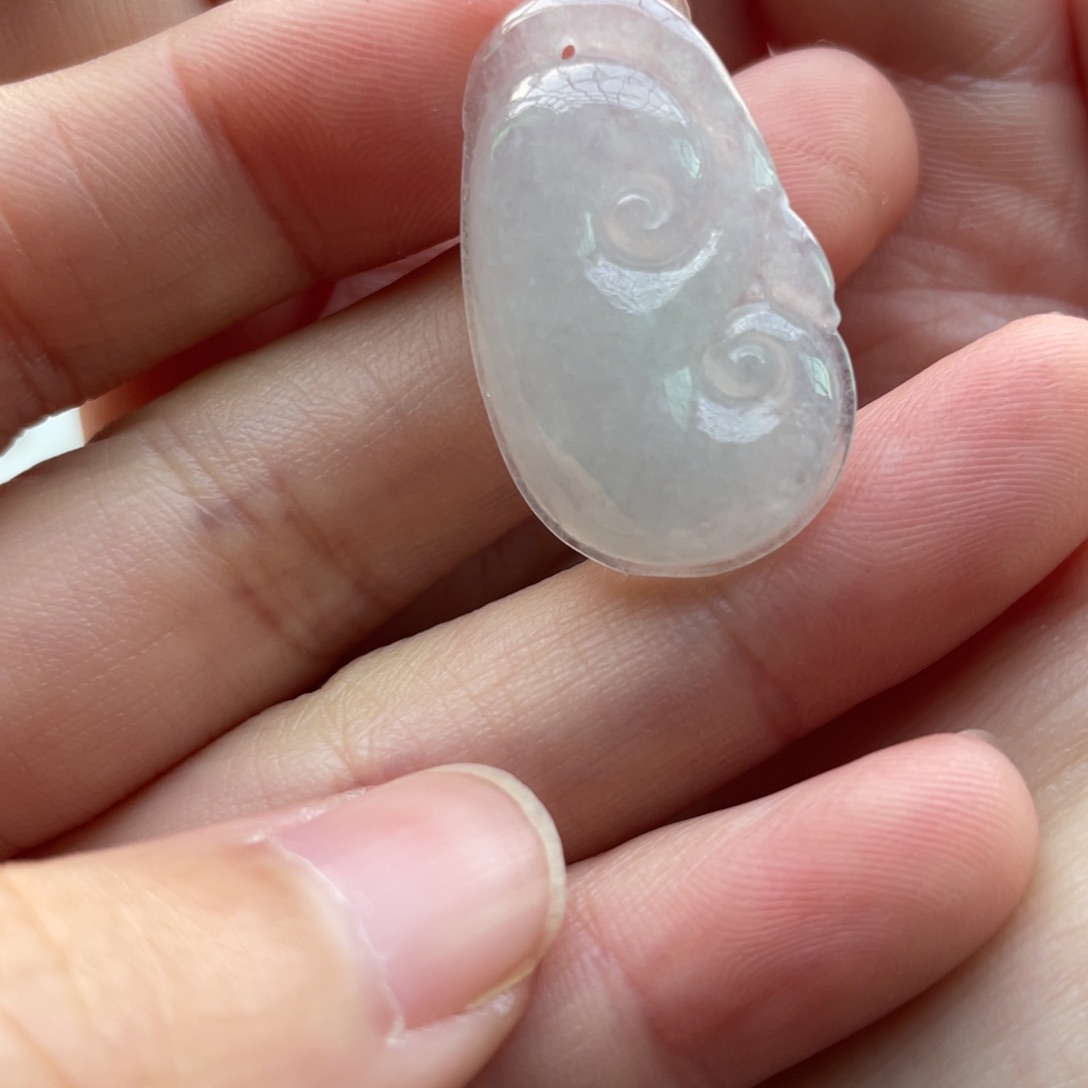 翡翠颈饰未镶嵌配银扣