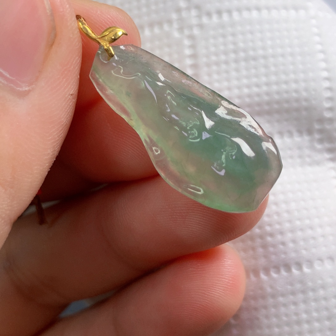 【闪购商品】吊坠(不含链)18K金镶嵌翡翠