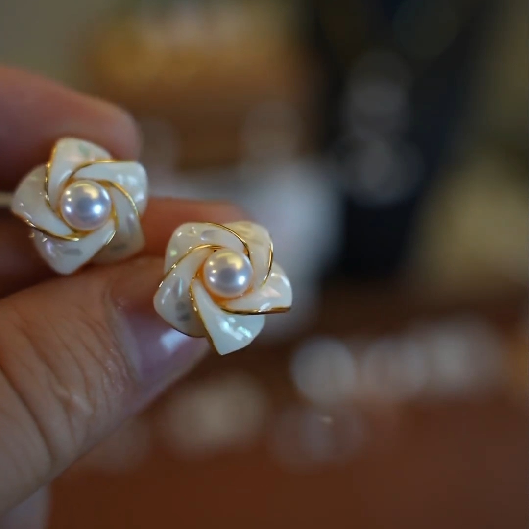 149天然淡水珍珠耳钉女法式温柔气质小香风山茶花耳钉耳饰耳环