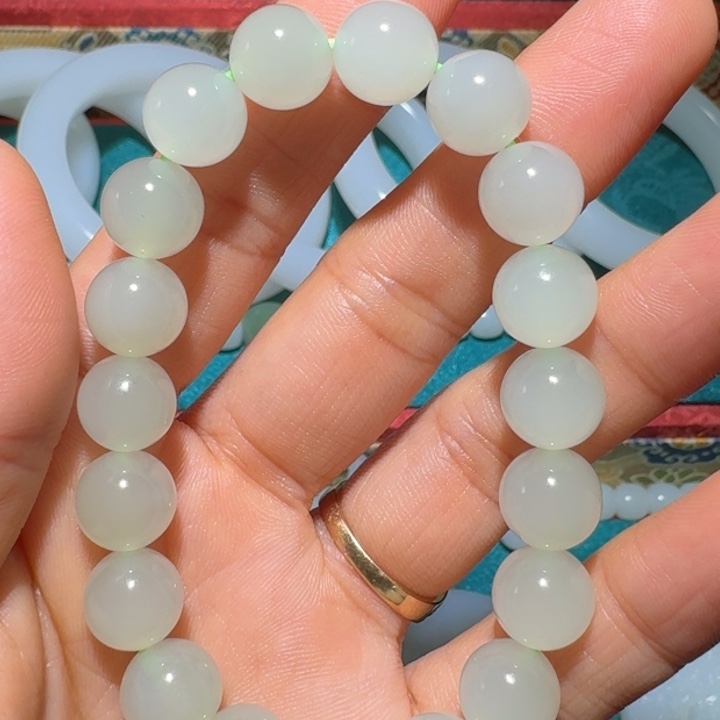 和田玉未镶嵌车挂