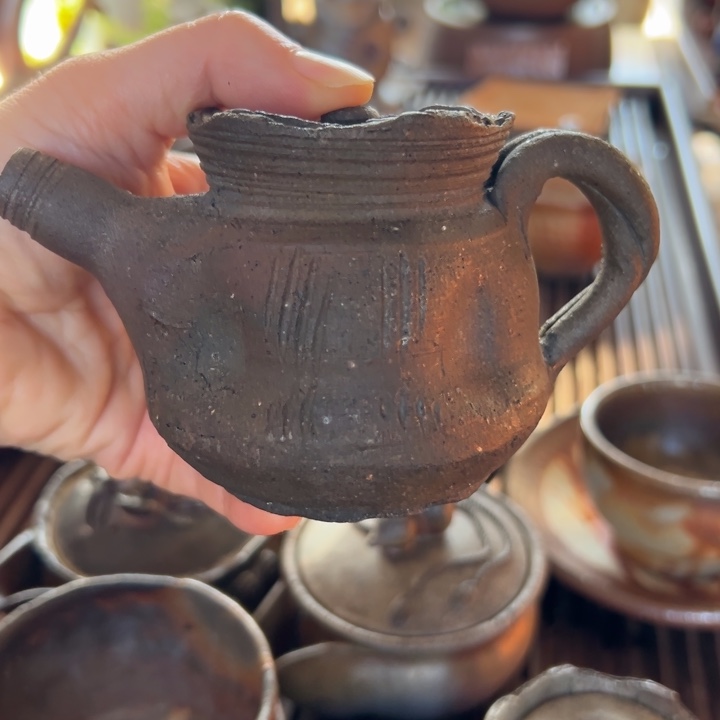 南蛮烧冈安广宗后手壶瑕疵特价