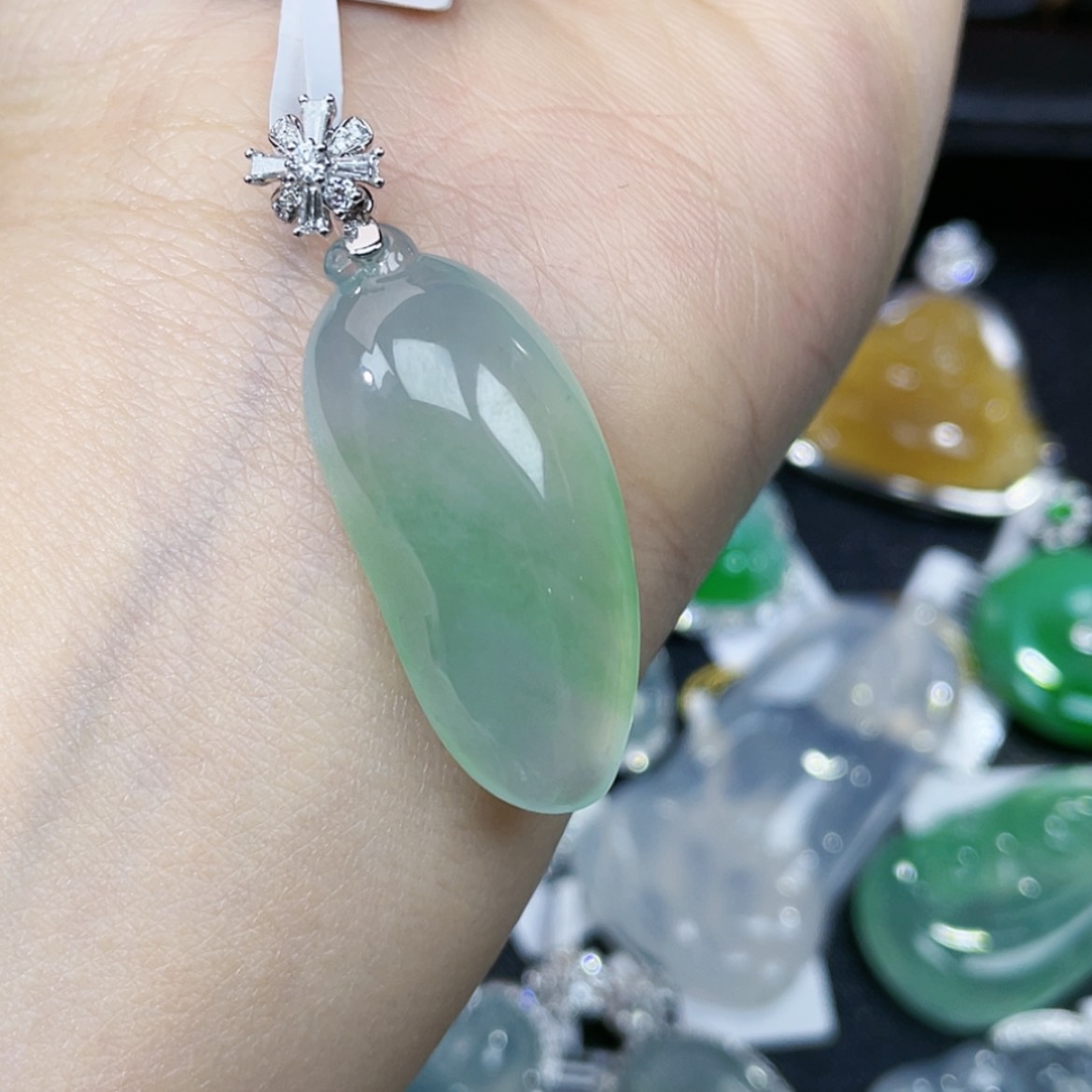 【闪购商品】翡翠颈饰18K金镶嵌翡翠34