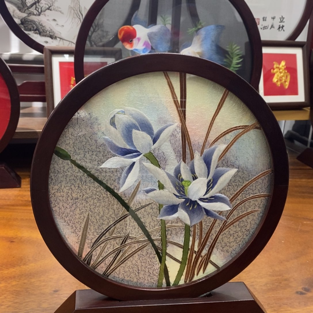 刺绣纯手工绣制荷花4号