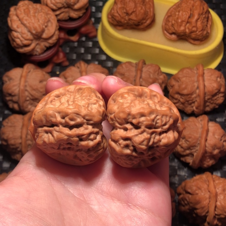 文玩核桃把件40四开三角蛙麻麻赖赖