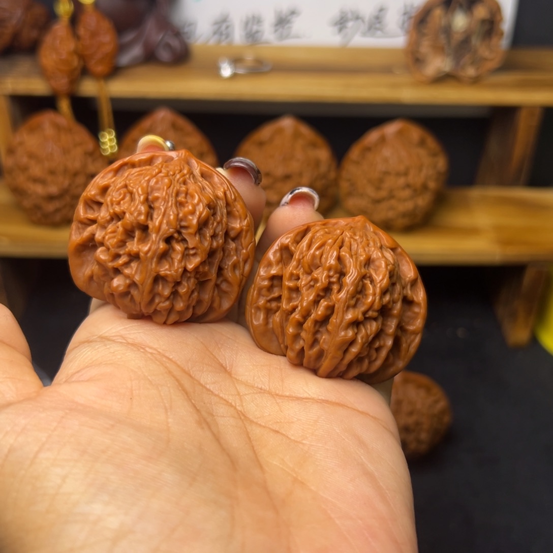 ****g吊坠桃核四座楼福利