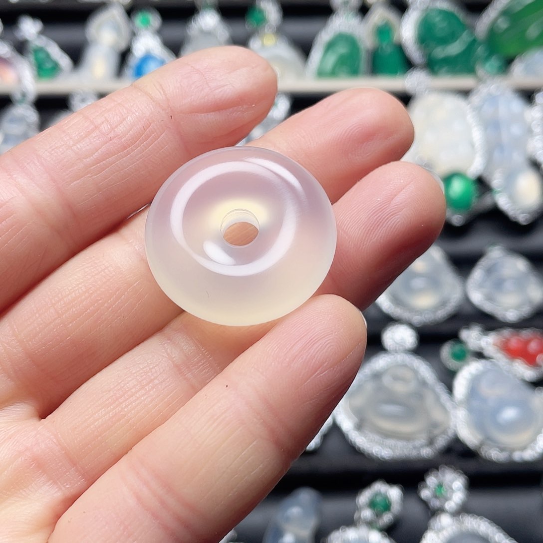 玛瑙/玉髓挂件未镶嵌