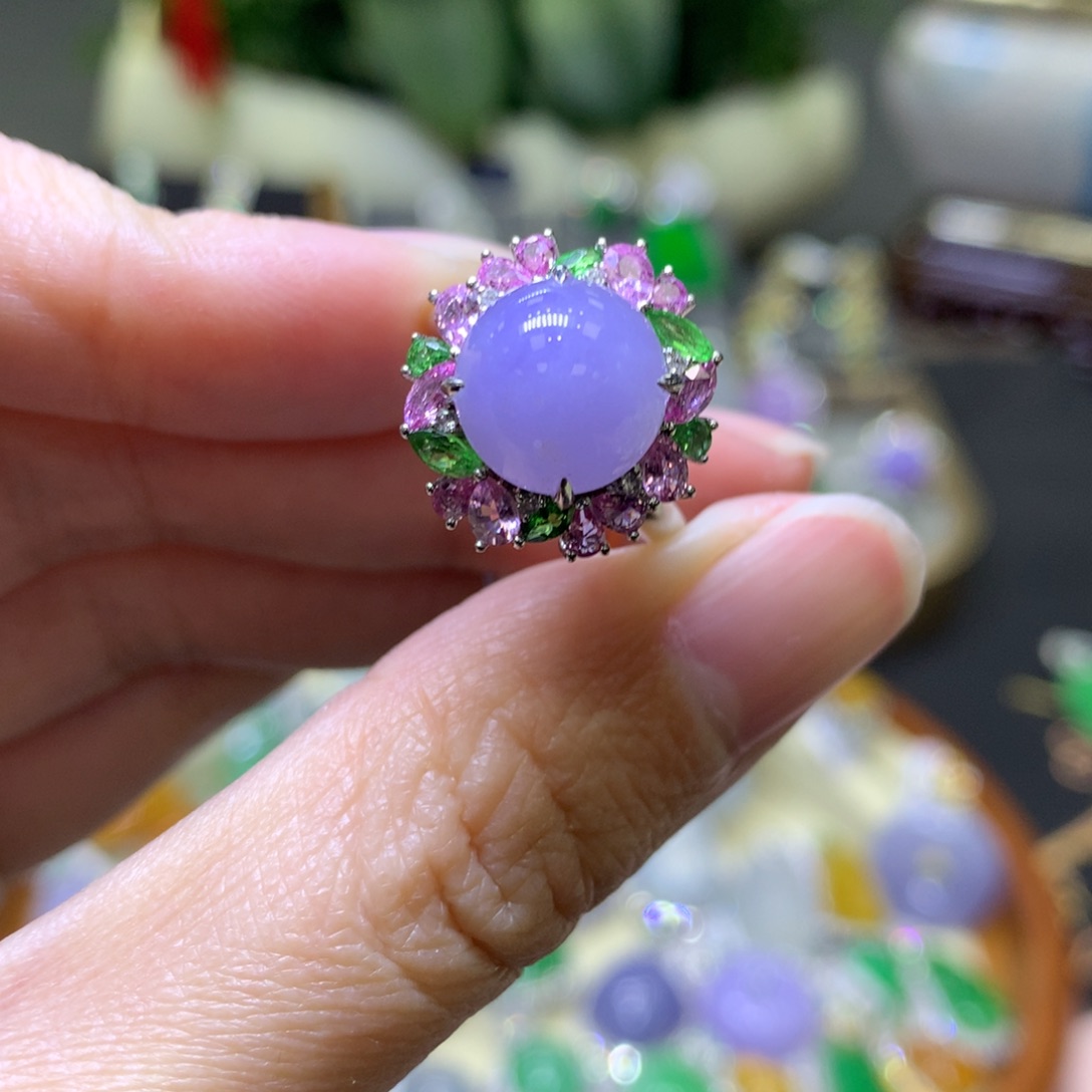 翡翠颈饰18K金镶嵌翡翠吊坠项链