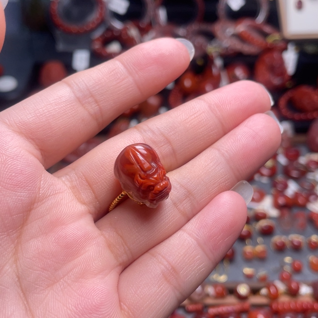 温***计南红玛瑙银S925镶嵌貔貅戒指