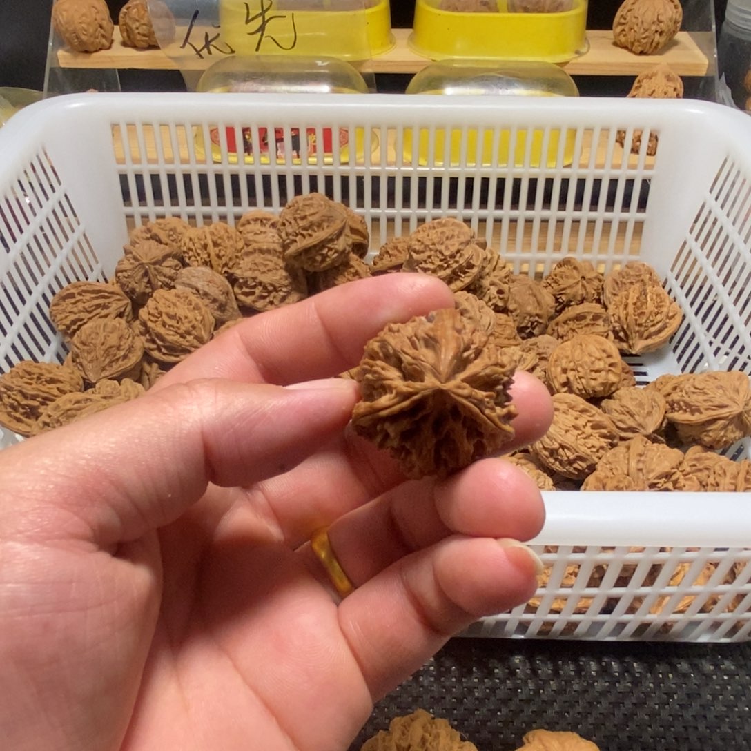 三***生文玩核桃吊坠核桃异形