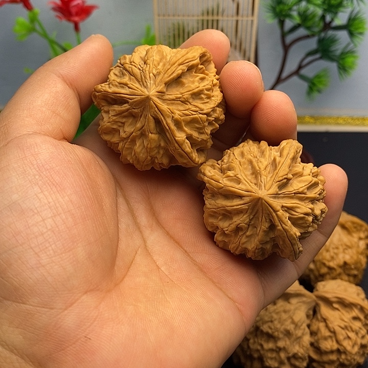 聚***盆文玩核桃把件三棱