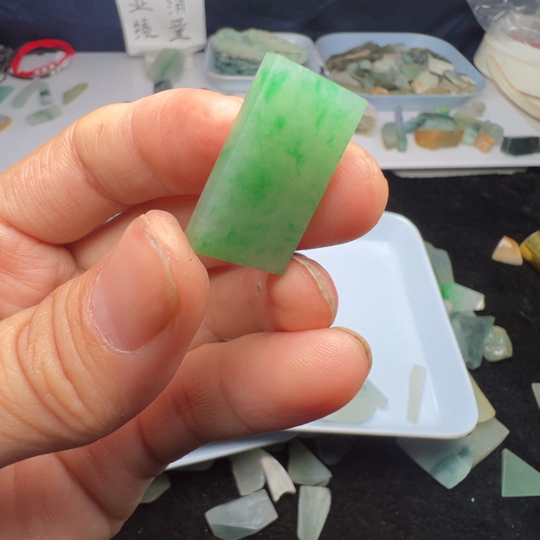 荒***芜定制翡翠未镶嵌缅甸翡翠A货