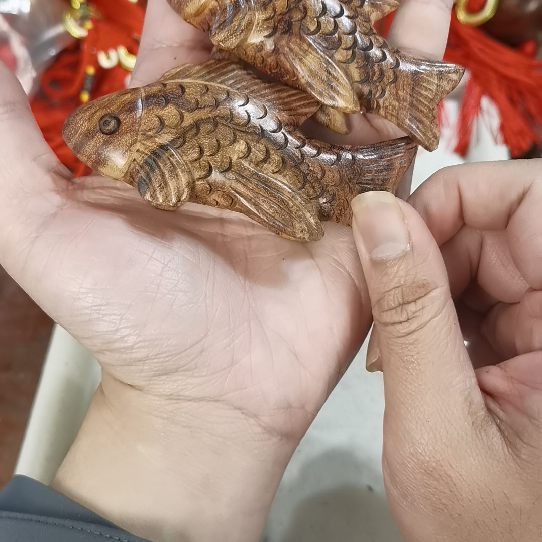 黄花梨/降香黄檀手串/手链海南黄花梨鱼-雕刻手把件