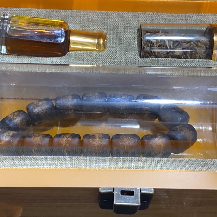 滴血莲花菩提吊坠