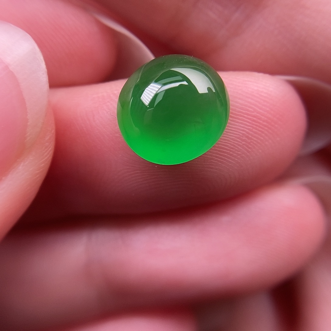 定制翡翠未镶嵌梅翡翠