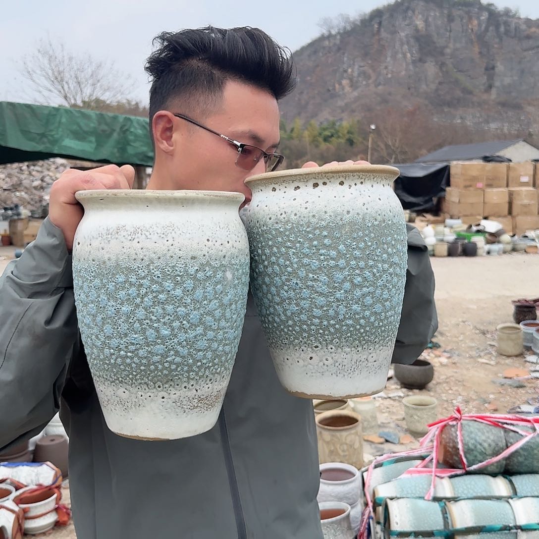 紫砂花盆口18高25（两个泡泡加大
