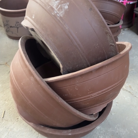 紫砂花盆100-4。微瑕34.5-14.5