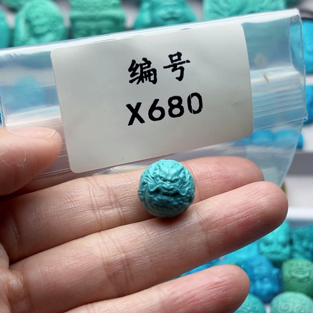 绿松石雕刻未镶嵌