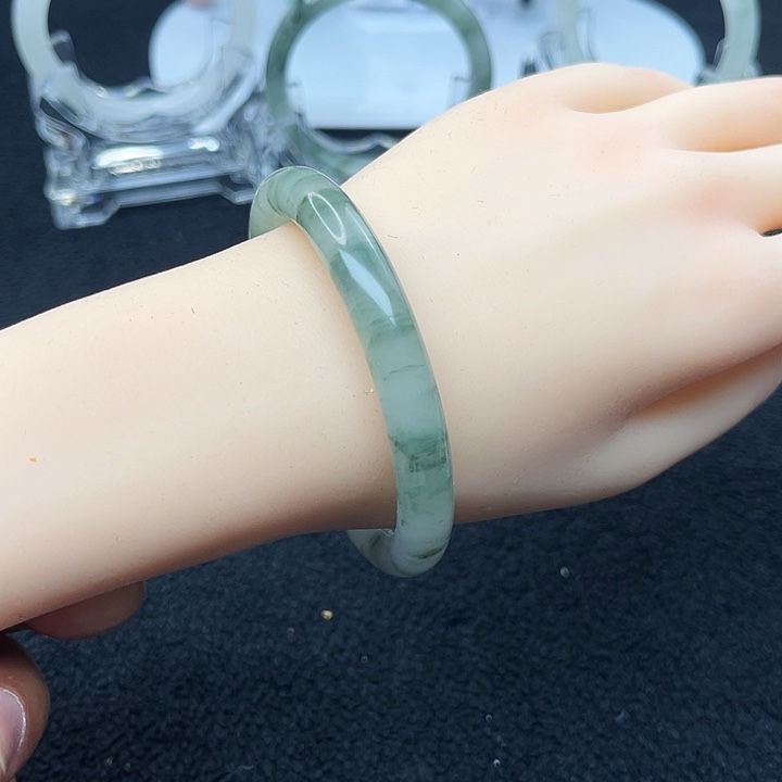 石英质玉未镶嵌手镯526