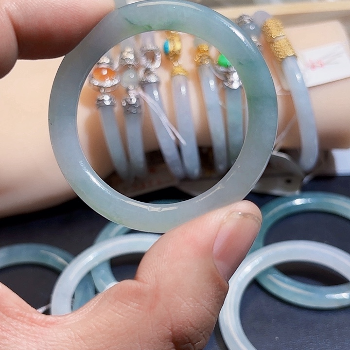 定制翡翠未镶嵌翡翠