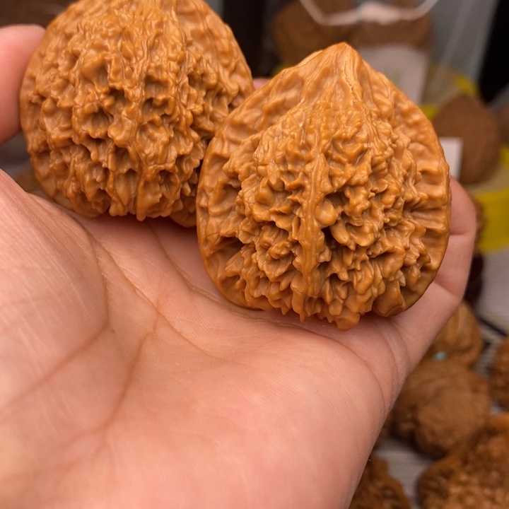 吊坠文玩核桃满天星狮子头