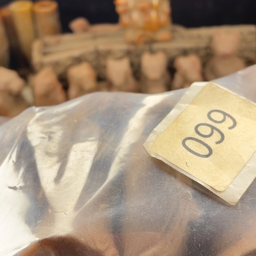 阿***轻和田玉（糖玉）未镶嵌挂件