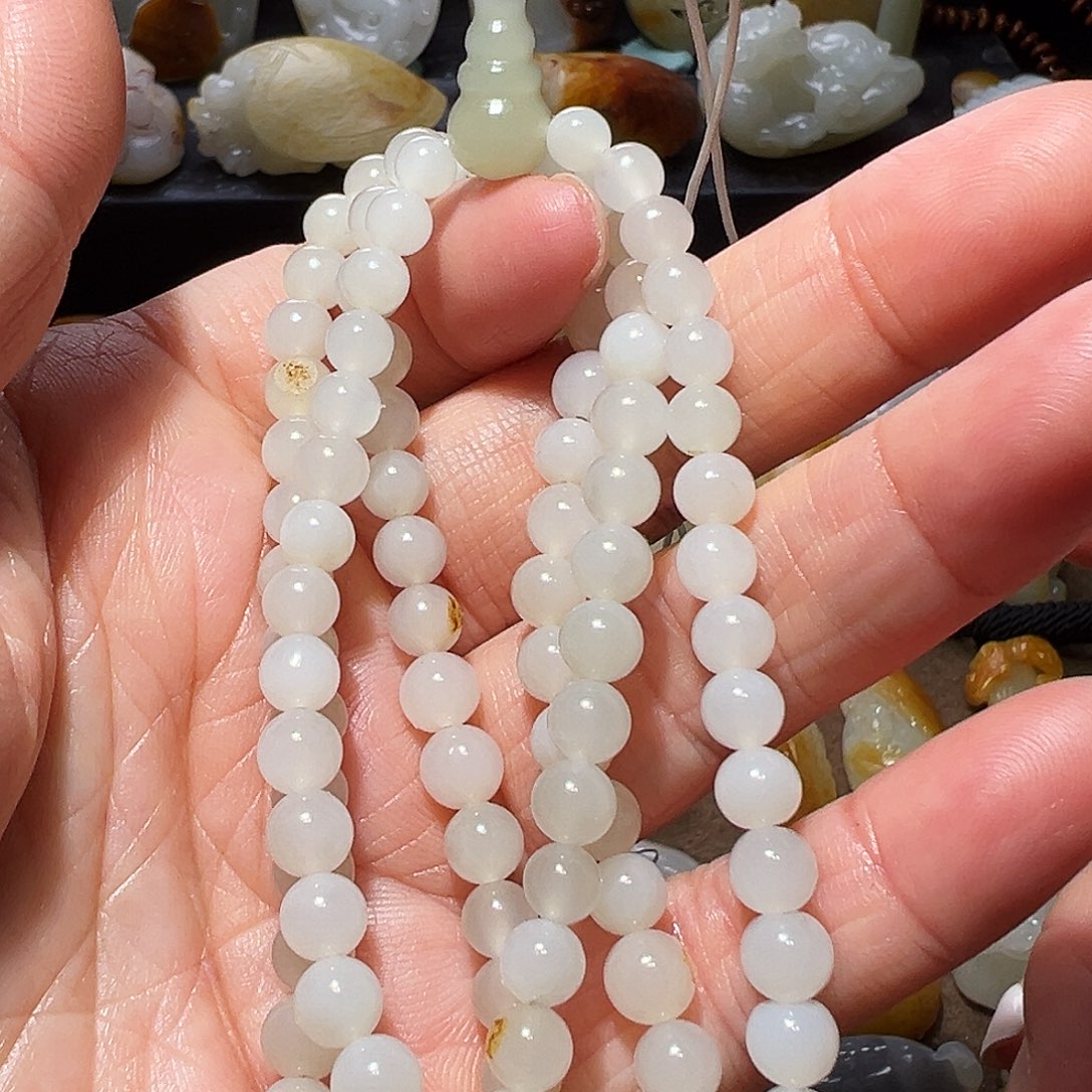 和田玉颈饰未镶嵌