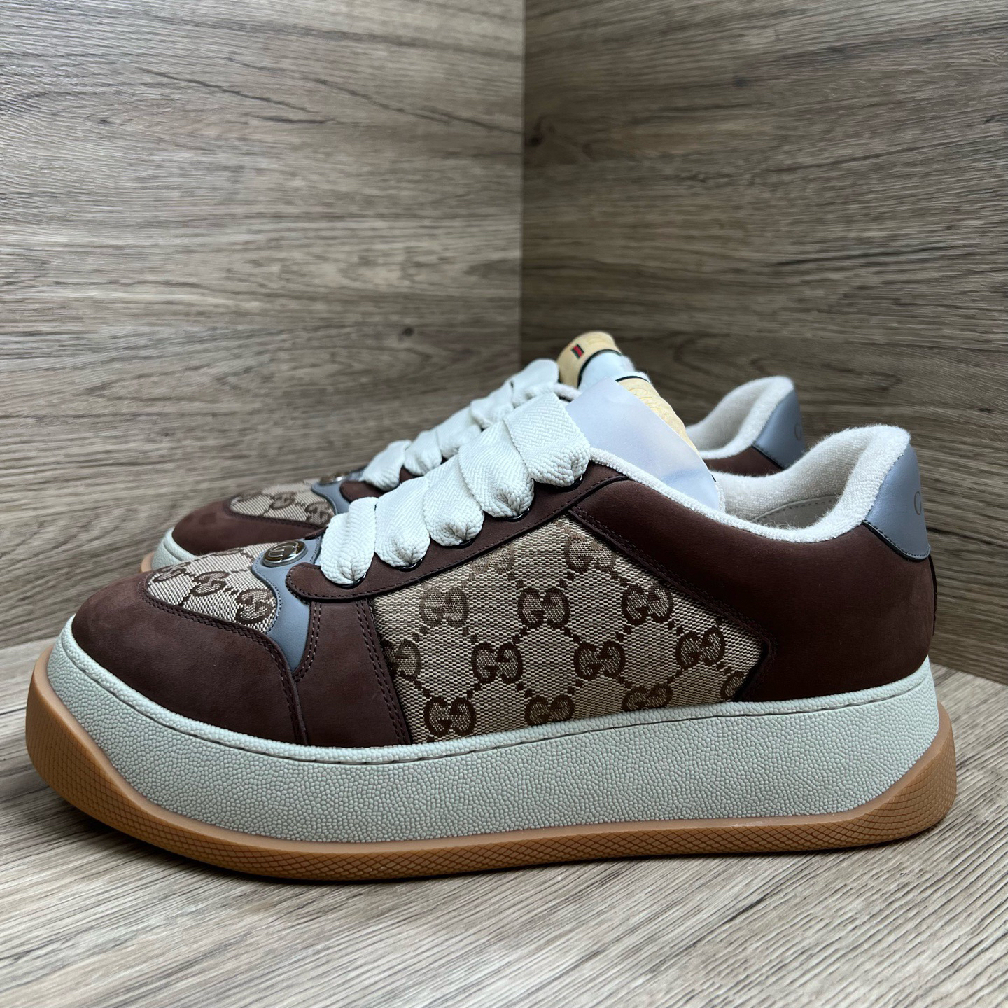 未使用 GUCCI/古驰 Screener 脏脏 米棕小胖丁 43码