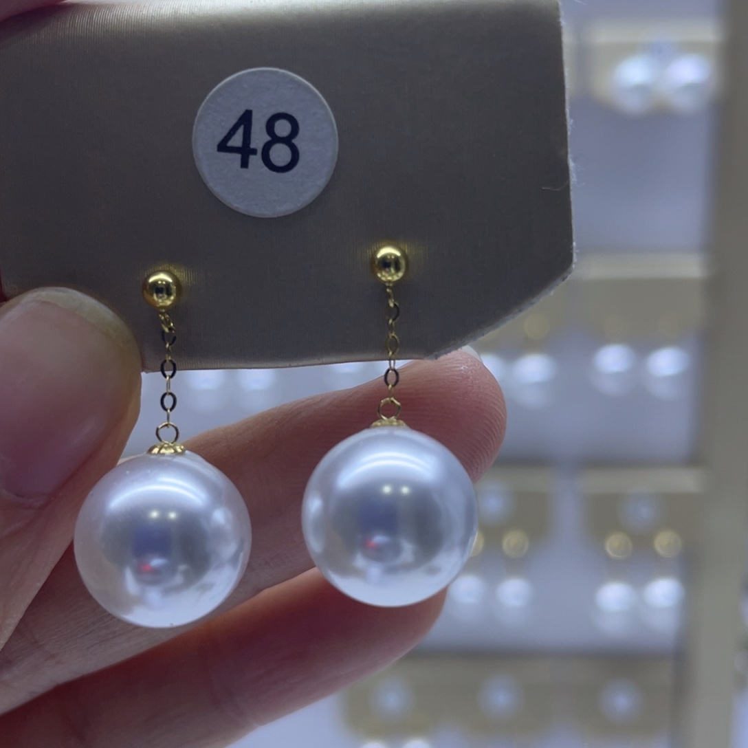 18K金镶嵌淡水珍珠耳饰