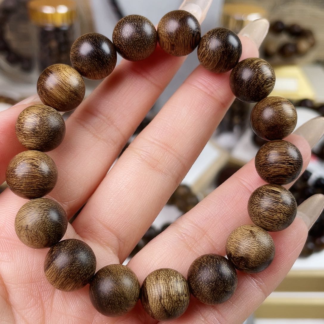 沉香手串越南芽庄老白棋玉化老料满瘤疤水波1.2