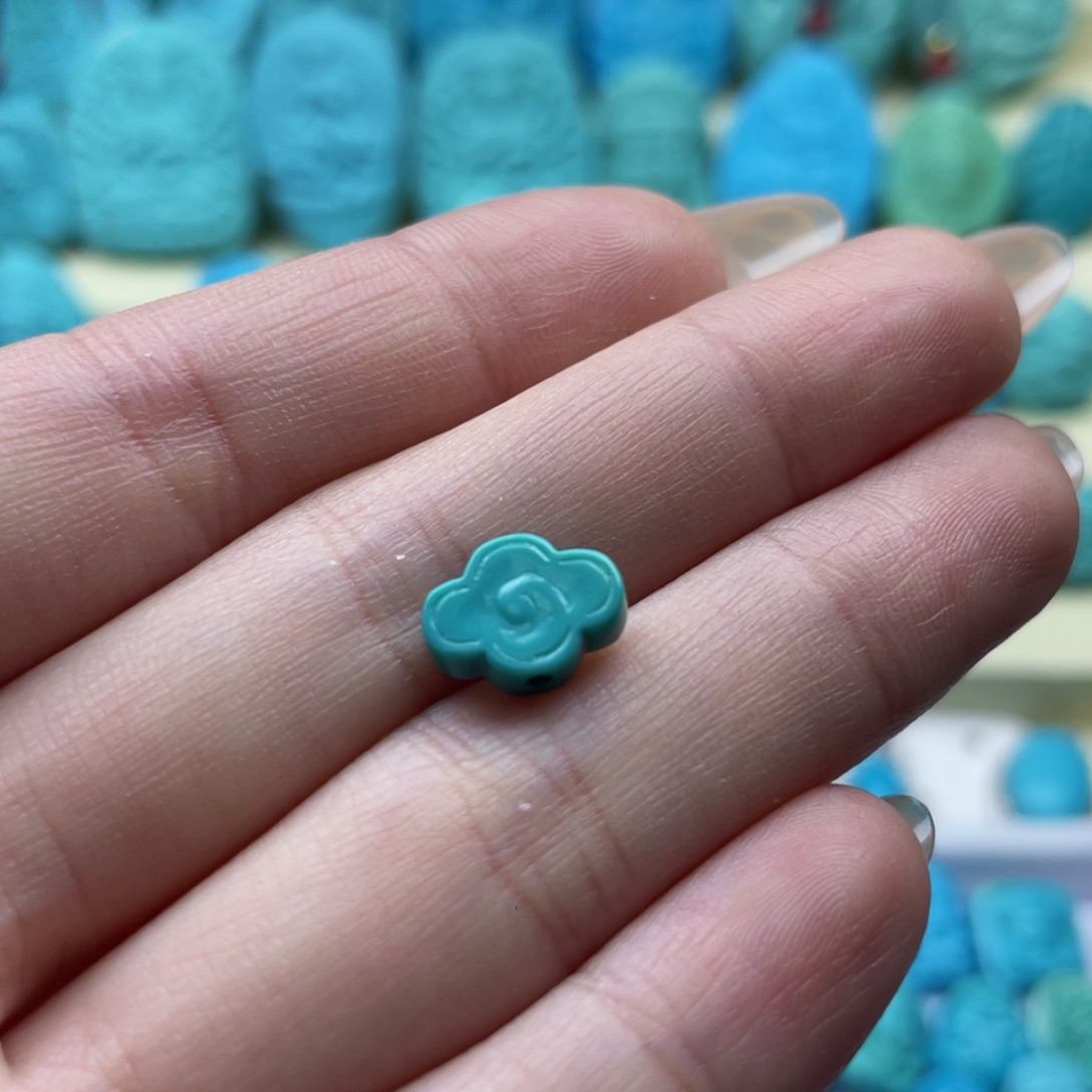 绿松石雕刻未镶嵌