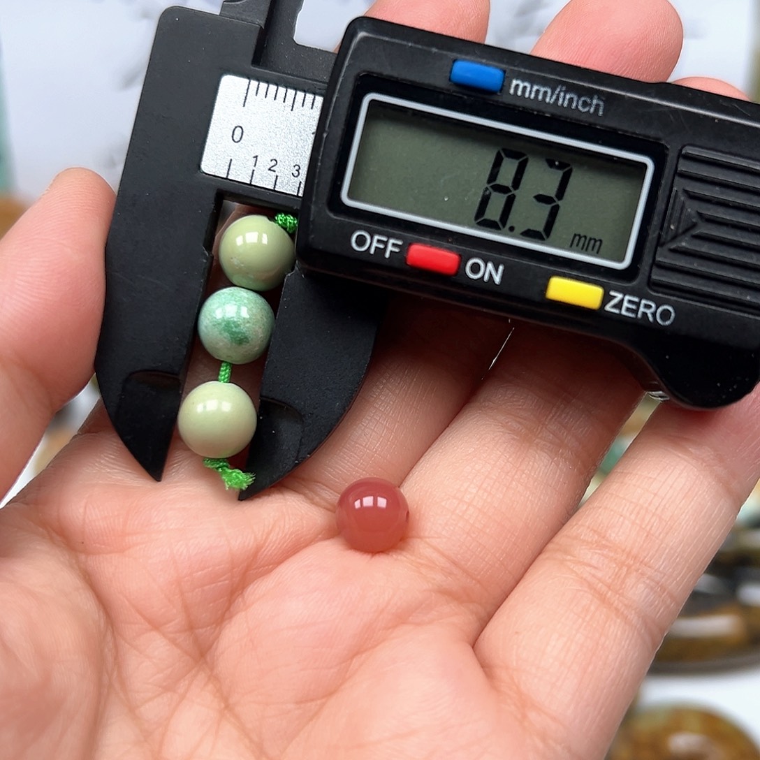 南红玛瑙未镶嵌珠宝奇石