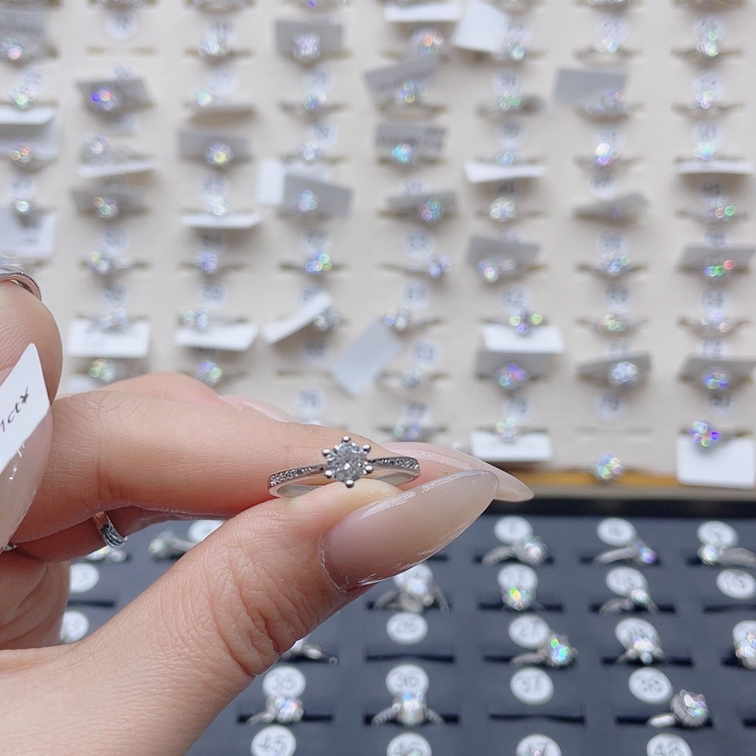 莫桑石非金属福利周家小蛮腰50分40圈口