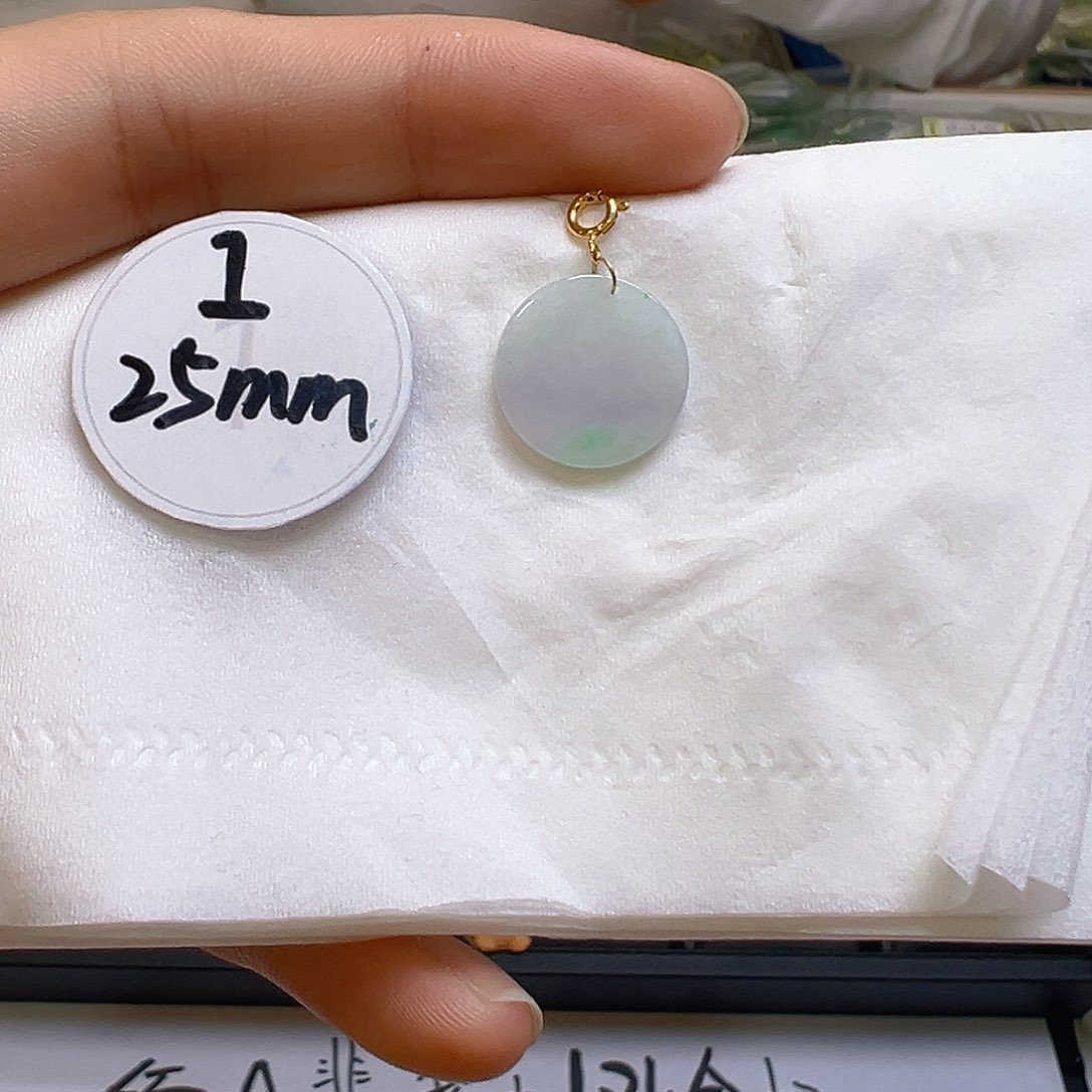 翡翠吊坠(不含链)18K金镶嵌翡翠