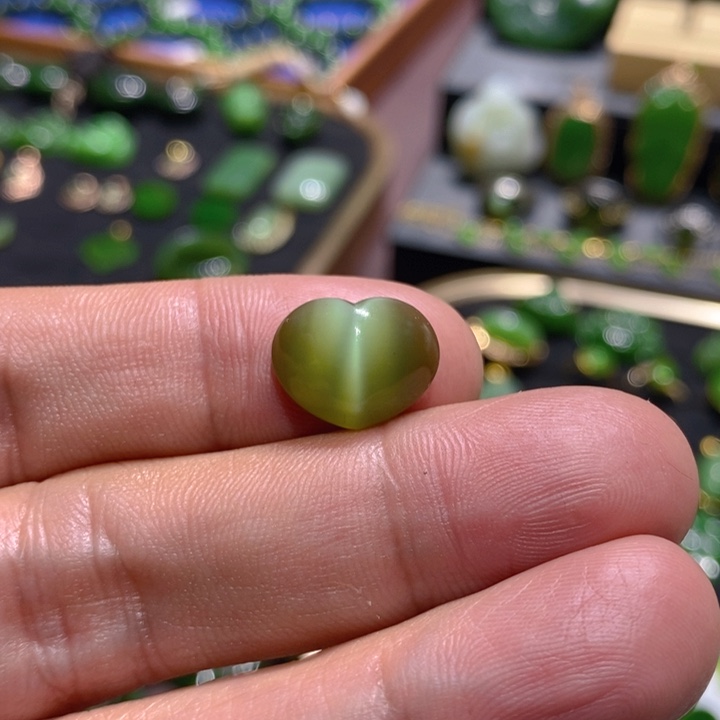 和田玉（碧玉）颈饰未镶嵌?****n