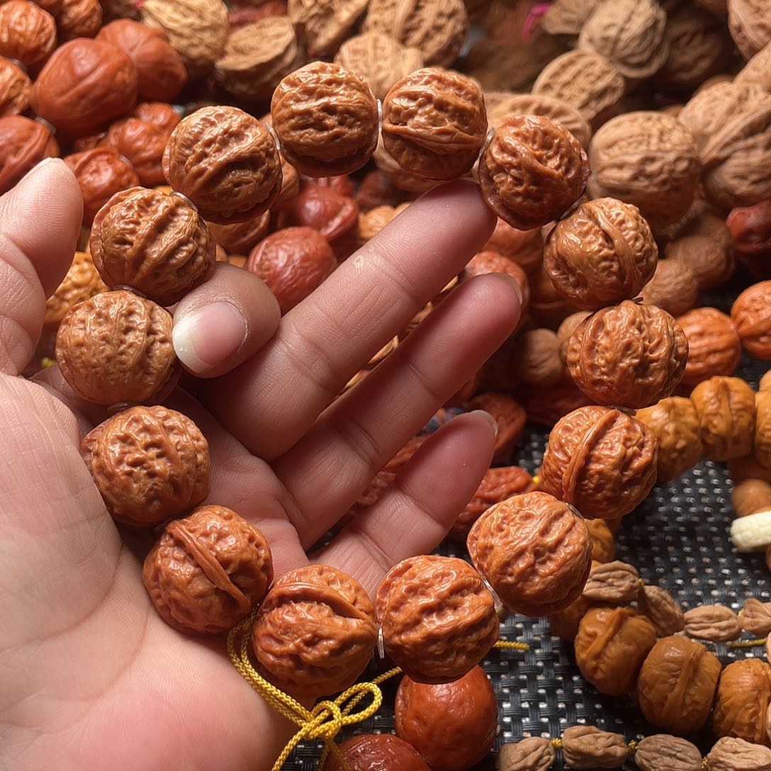 荼***语手串文玩核桃粗筋方墩