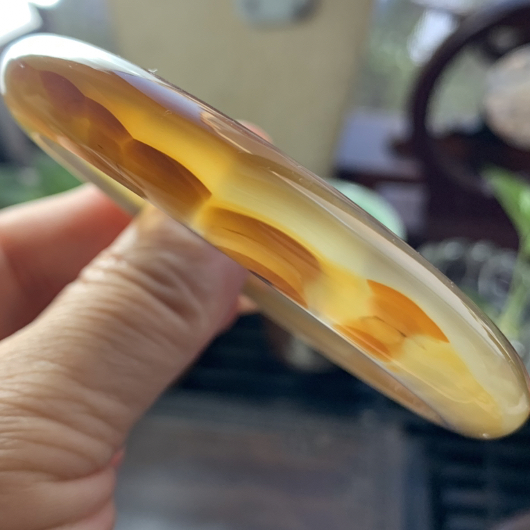 11232天然玛瑙意境手镯女款茶金底飘意境63.7-11.3-8.8精致礼物