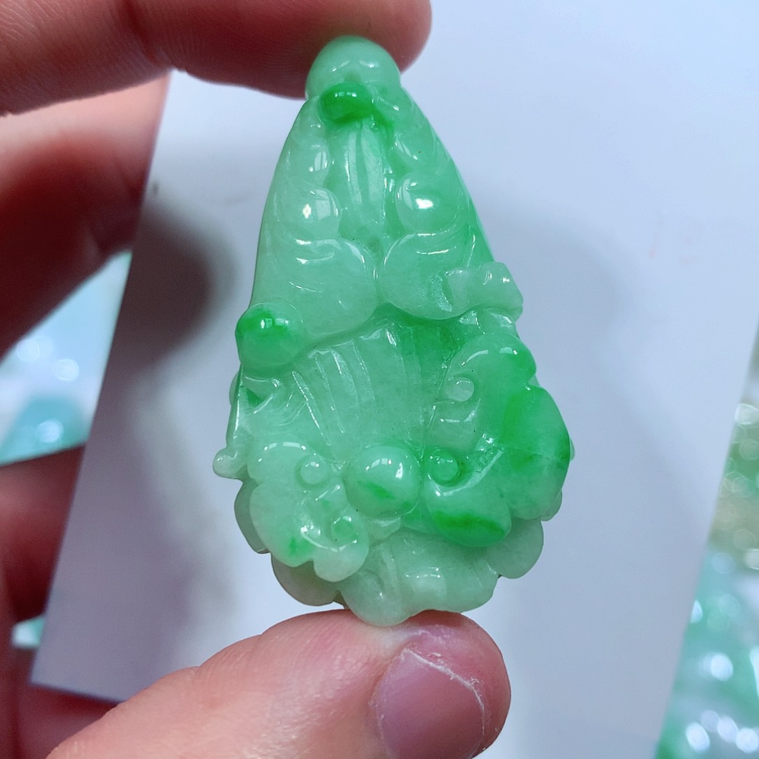 翡翠颈饰未镶嵌缅甸翡翠