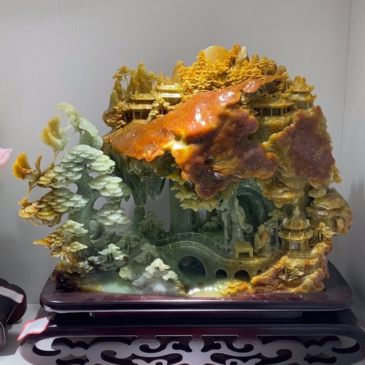 未镶嵌蛇纹石玉（覆膜）珠宝奇石