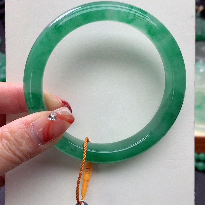 石英质玉手镯未镶嵌?*满