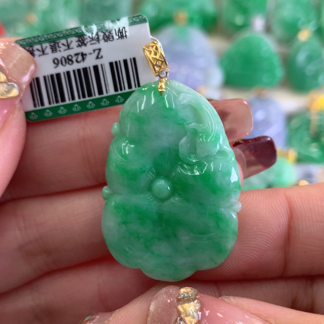 翡翠吊坠(不含链)18K金镶嵌