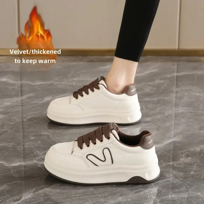 新百伦2025踩屎感加绒小白鞋女冬季新款爆款小码皮面厚底二棉运动