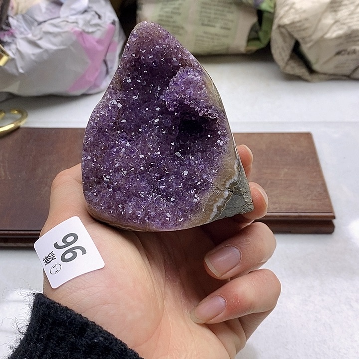 紫晶大型摆件（非配饰）未镶嵌