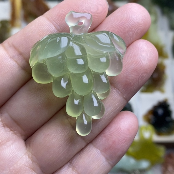 未镶嵌蛇纹石玉吊坠(不含链)
