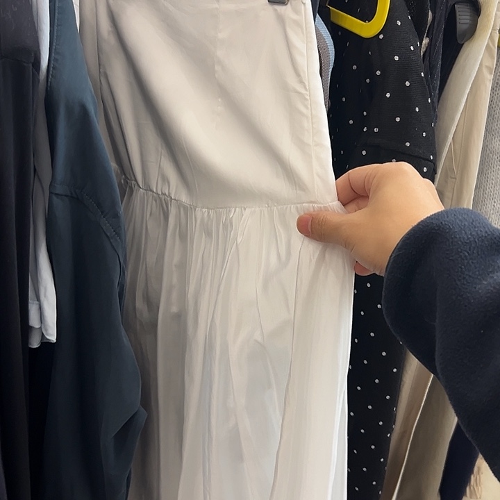 兀***森今天新款 白色半身裙S